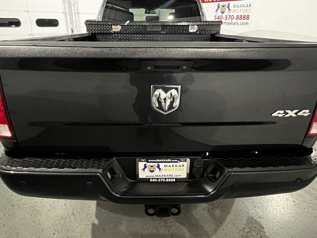 2016 RAM 3500 5.7L 8 Cyl 4WD Crew Cab 169" Tradesman