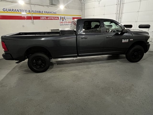 2016 RAM 3500 5.7L 8 Cyl 4WD Crew Cab 169" Tradesman
