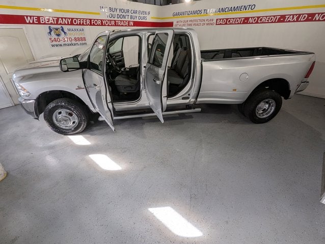 2015 RAM 3500 6.7L 6Cyl Turbo Diesel 4WD SLT