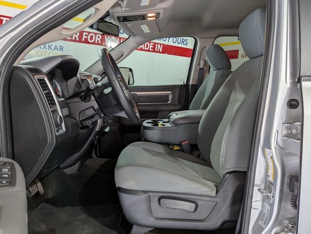 2015 RAM 3500 6.7L 6Cyl Turbo Diesel 4WD SLT