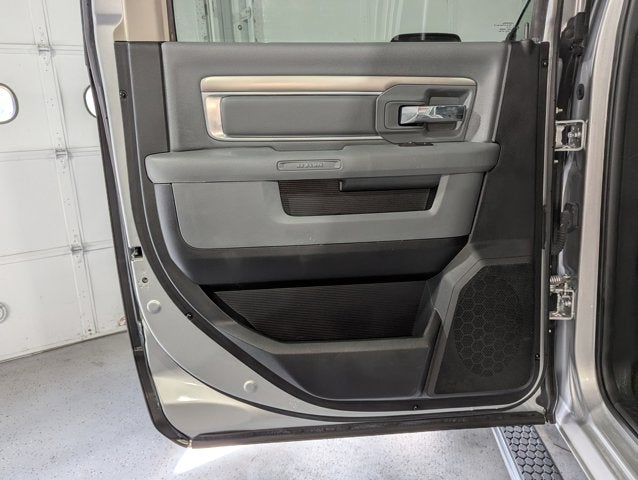 2015 RAM 3500 6.7L 6Cyl Turbo Diesel 4WD SLT