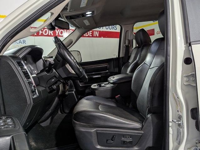 2017 RAM 3500 6.7L 6 Cyl Turbo Diesel Laramie 4x4 Crew Cab 8' Box