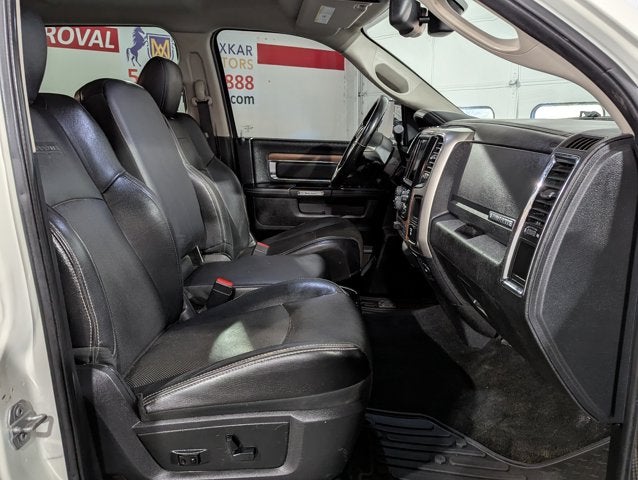 2017 RAM 3500 6.7L 6 Cyl Turbo Diesel Laramie 4x4 Crew Cab 8' Box