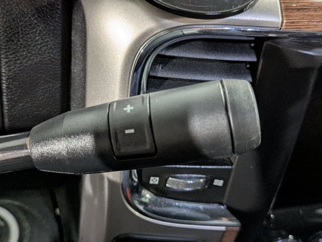 2017 RAM 3500 6.7L 6 Cyl Turbo Diesel Laramie 4x4 Crew Cab 8' Box