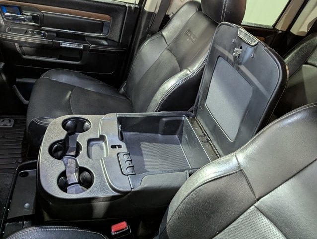 2017 RAM 3500 6.7L 6 Cyl Turbo Diesel Laramie 4x4 Crew Cab 8' Box