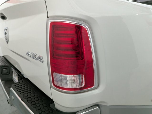 2017 RAM 3500 6.7L 6 Cyl Turbo Diesel Laramie 4x4 Crew Cab 8' Box