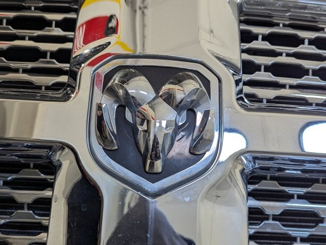 2017 RAM 3500 6.7L 6 Cyl Turbo Diesel Laramie 4x4 Crew Cab 8' Box