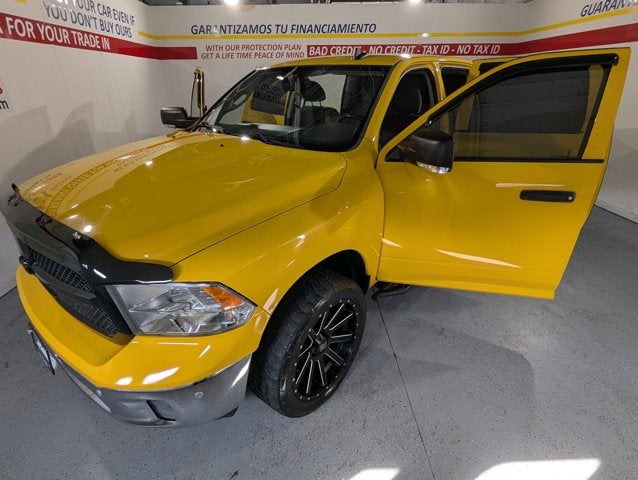 2016 RAM 1500 5.7L 4WD 4WD Crew Cab 140.5" Big Horn