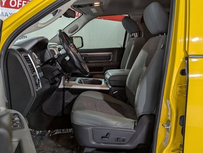 2016 RAM 1500 5.7L 4WD 4WD Crew Cab 140.5" Big Horn