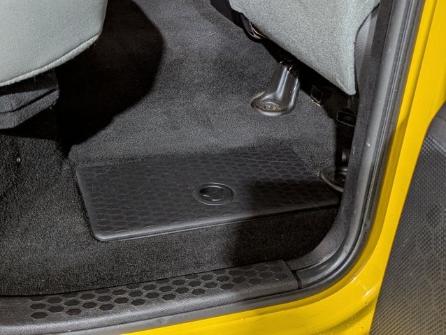 2016 RAM 1500 5.7L 4WD 4WD Crew Cab 140.5" Big Horn