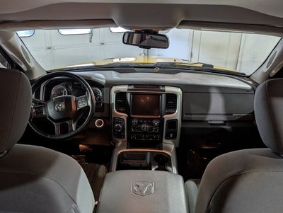 2016 RAM 1500 5.7L 4WD 4WD Crew Cab 140.5" Big Horn