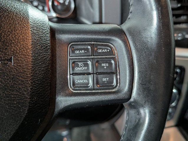 2016 RAM 1500 5.7L 4WD 4WD Crew Cab 140.5" Big Horn