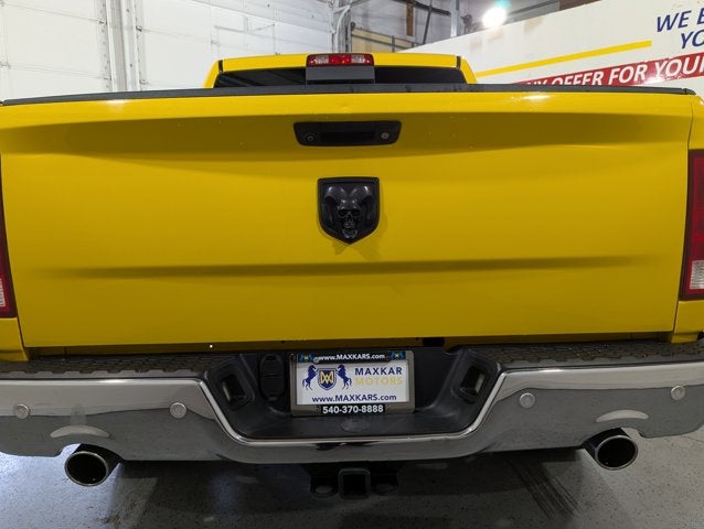 2016 RAM 1500 5.7L 4WD 4WD Crew Cab 140.5" Big Horn