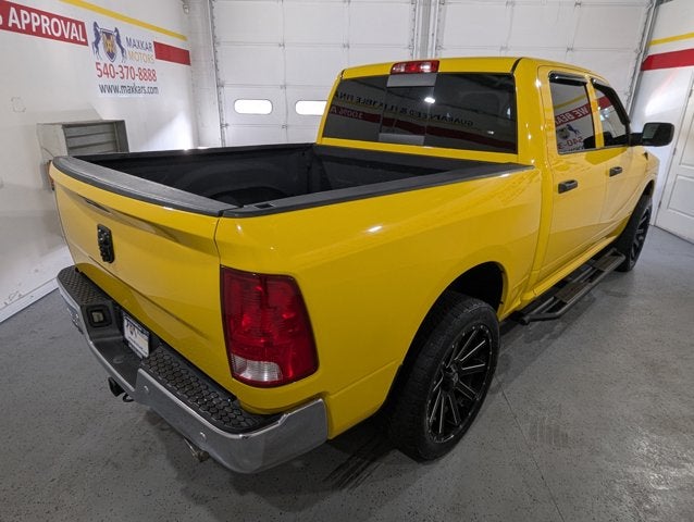 2016 RAM 1500 5.7L 4WD 4WD Crew Cab 140.5" Big Horn