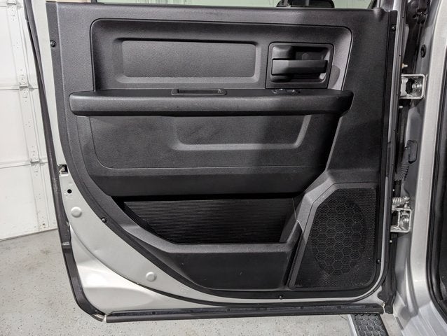 2018 RAM 2500 6.4L 8 Cyl Tradesman 4x4 Crew Cab 6'4" Box