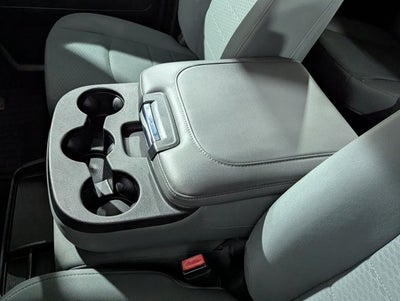 2018 RAM 2500 6.4L 8 Cyl Tradesman 4x4 Crew Cab 6'4" Box