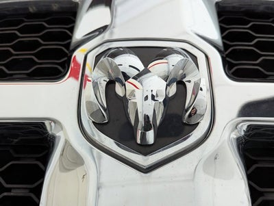 2018 RAM 2500 6.4L 8 Cyl Tradesman 4x4 Crew Cab 6'4" Box