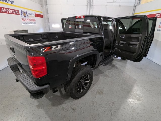 2018 Chevrolet Silverado 1500 5.3L 8 Cyl Z71 4WD Crew Cab 143.5" LT w/2LT