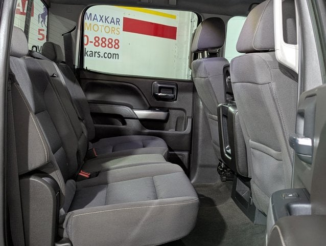 2018 Chevrolet Silverado 1500 5.3L 8 Cyl Z71 4WD Crew Cab 143.5" LT w/2LT