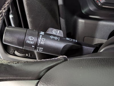 2018 Chevrolet Silverado 1500 5.3L 8 Cyl Z71 4WD Crew Cab 143.5" LT w/2LT