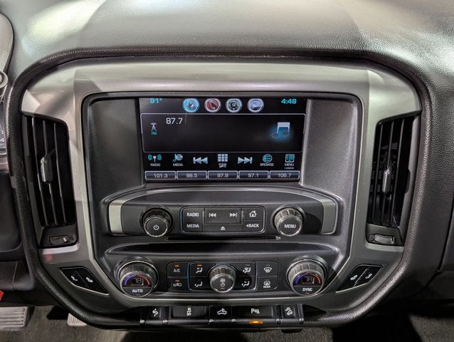 2018 Chevrolet Silverado 1500 5.3L 8 Cyl Z71 4WD Crew Cab 143.5" LT w/2LT