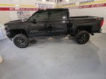 2018 Chevrolet Silverado 1500 5.3L 8 Cyl Z71 4WD Crew Cab 143.5" LT w/2LT