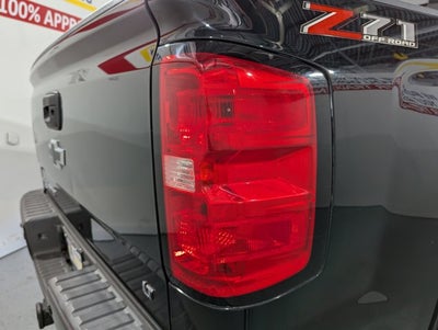 2018 Chevrolet Silverado 1500 5.3L 8 Cyl Z71 4WD Crew Cab 143.5" LT w/2LT