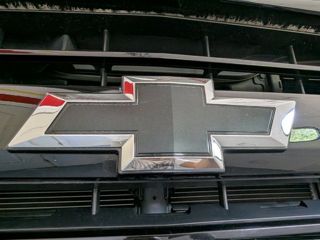 2018 Chevrolet Silverado 1500 5.3L 8 Cyl Z71 4WD Crew Cab 143.5" LT w/2LT