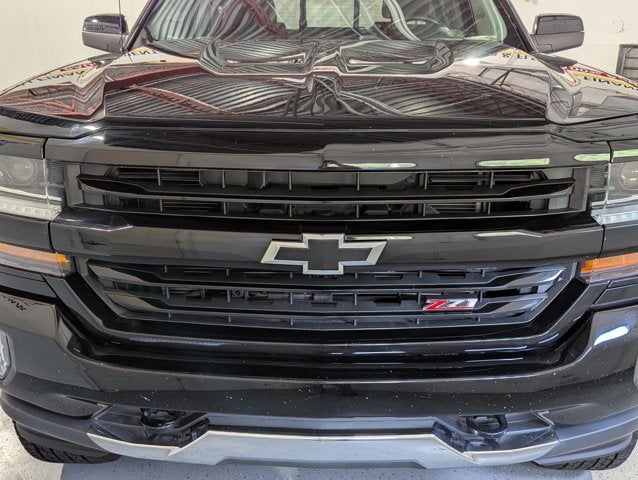 2018 Chevrolet Silverado 1500 5.3L 8 Cyl Z71 4WD Crew Cab 143.5" LT w/2LT