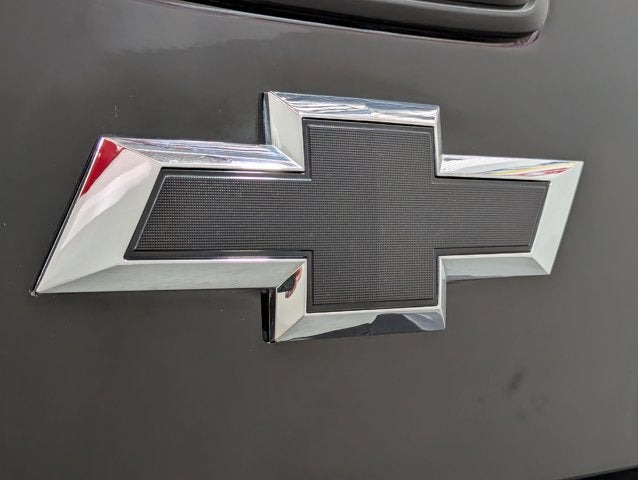 2018 Chevrolet Silverado 1500 5.3L 8 Cyl Z71 4WD Crew Cab 143.5" LT w/2LT