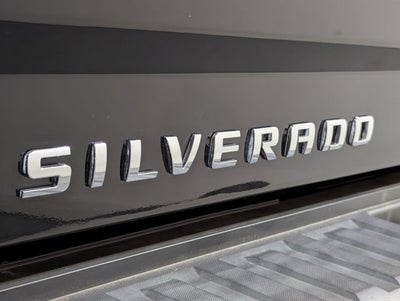 2018 Chevrolet Silverado 1500 5.3L 8 Cyl Z71 4WD Crew Cab 143.5" LT w/2LT