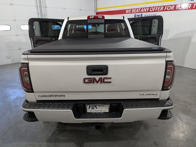 2018 GMC Sierra 1500 4WD Crew Cab 143.5" Denali