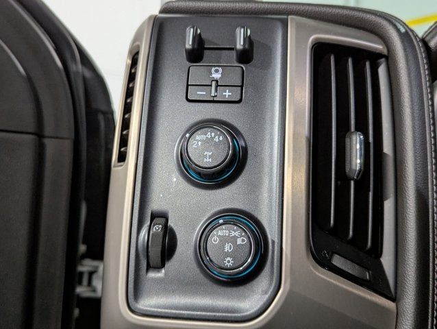 2018 GMC Sierra 1500 4WD Crew Cab 143.5" Denali