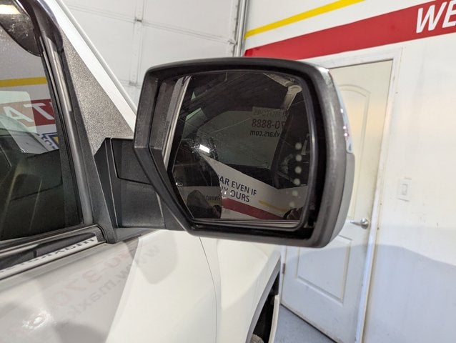 2018 GMC Sierra 1500 4WD Crew Cab 143.5" Denali