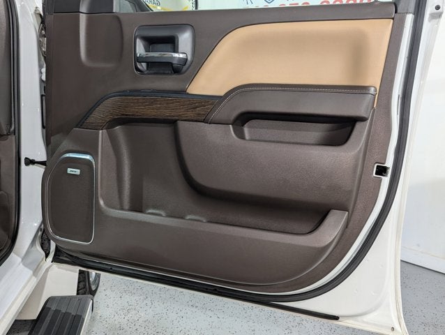 2017 GMC Sierra 1500 6.2L 8 Cyl 4WD Crew Cab 143.5" Denali