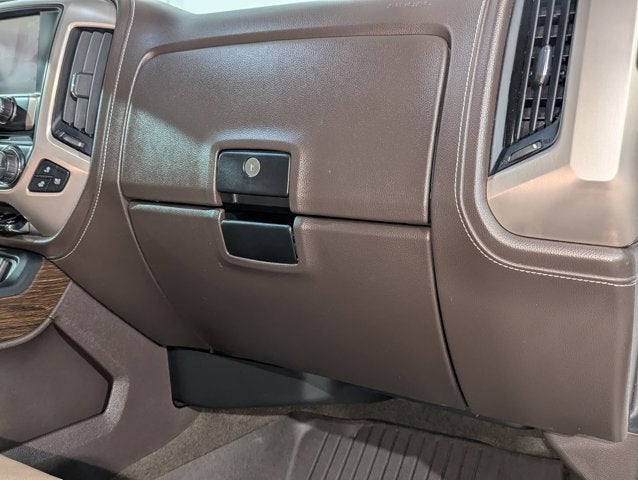 2017 GMC Sierra 1500 6.2L 8 Cyl 4WD Crew Cab 143.5" Denali