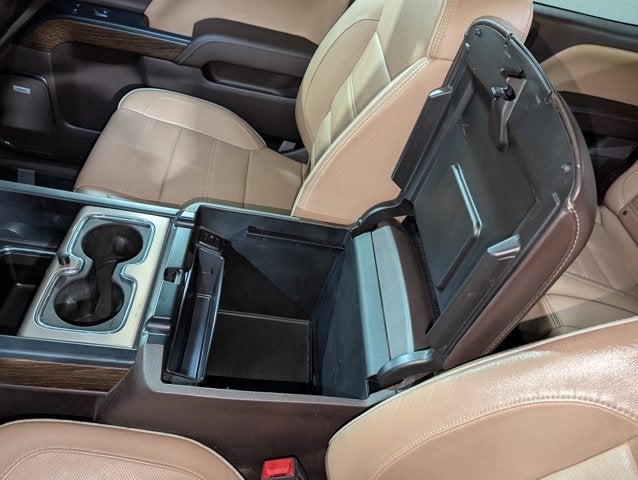 2017 GMC Sierra 1500 6.2L 8 Cyl 4WD Crew Cab 143.5" Denali