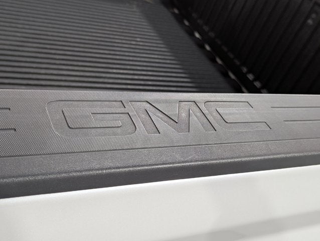 2017 GMC Sierra 1500 6.2L 8 Cyl 4WD Crew Cab 143.5" Denali