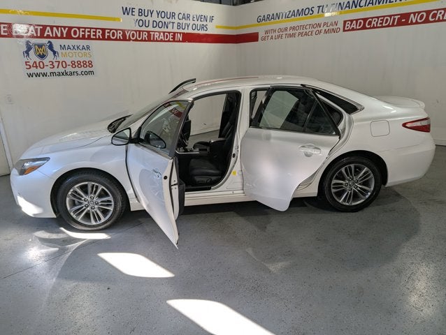 2016 Toyota Camry SE w/Special Edition Pkg