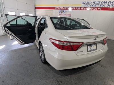 2016 Toyota Camry SE w/Special Edition Pkg