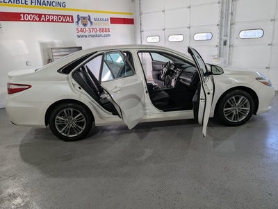 2016 Toyota Camry SE w/Special Edition Pkg