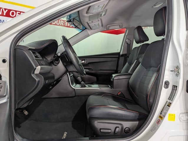 2016 Toyota Camry SE w/Special Edition Pkg