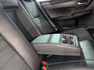 2016 Toyota Camry SE w/Special Edition Pkg