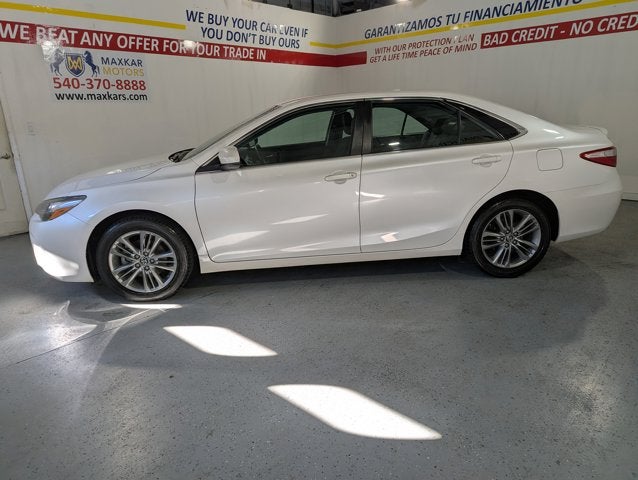 2016 Toyota Camry SE w/Special Edition Pkg
