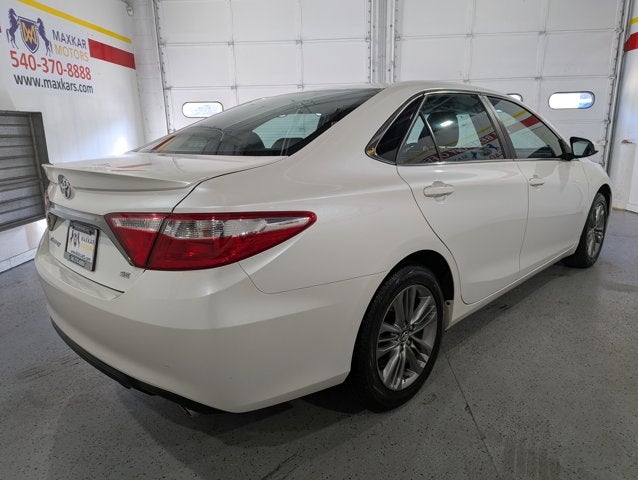2016 Toyota Camry SE w/Special Edition Pkg