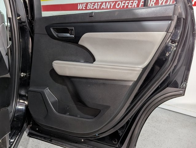 2023 Toyota Highlander 2.5L 4-Cyl, ECVT Hybrid XLE