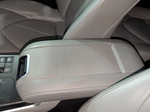 2023 Toyota Highlander 2.5L 4-Cyl, ECVT Hybrid XLE