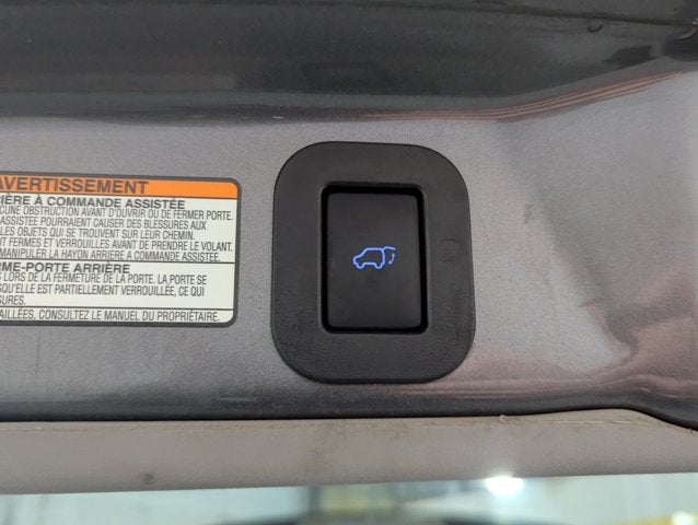 2017 Toyota Sienna 3.5L 6 Cyl XLE Premium FWD 8-Passenger