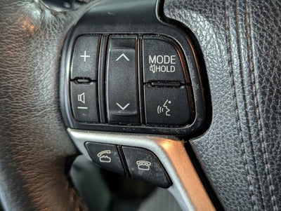 2017 Toyota Sienna 3.5L 6 Cyl XLE Premium FWD 8-Passenger