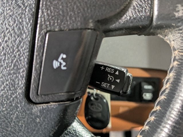 2012 Toyota Tundra 4WD Truck Double Cab 5.7L V8 6-Spd AT LTD